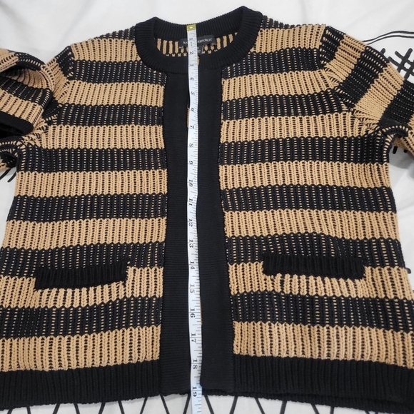 Banana Republic Women's Jacquard Black & Tan Striped Open Sweater Jacket  Size S - Picture 6 of 9